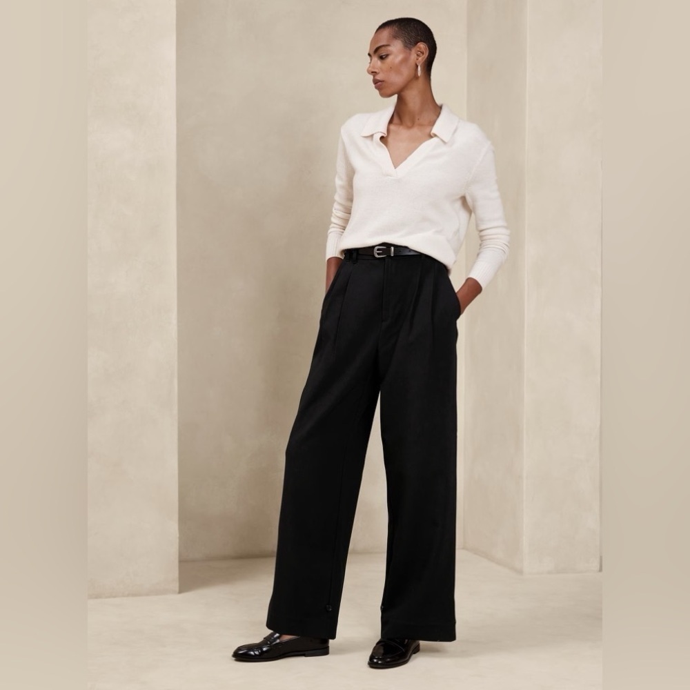 NWT! Banana Republic Black Pleated Tab-Leg Pant - Size 14 🧲